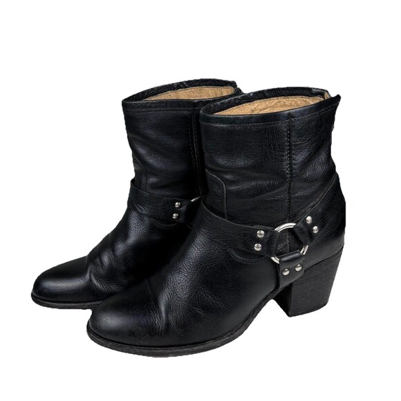 Frye Women’s Western 9 1/2 Black Leather Tabitha Harness Short Ankle Boots - Picture 2 of 8